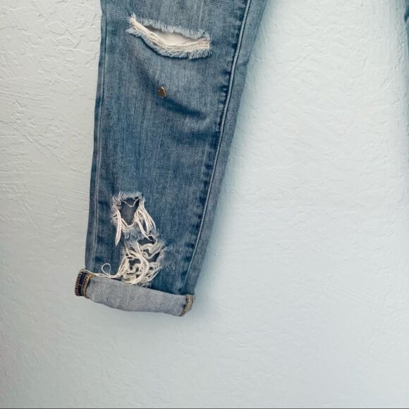 Blank NYC Crop Studded Girlfriend Jeans Size 24 - Picture 8 of 15